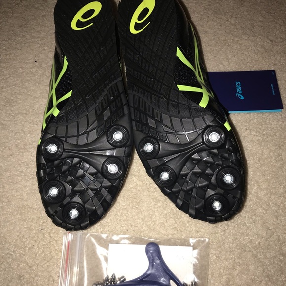 ASICS brand new spikes, women’s size 7.5 - Picture 2 of 4